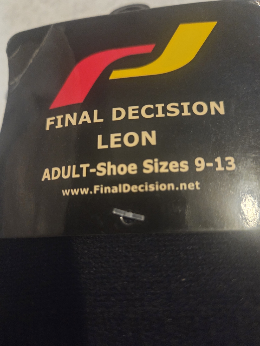 Final Decision "Leon" Men's Athletic Black Over the Calf Socks